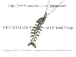 【ネクロマンス NECROMANCE】 シルバーフィッシュスケルトンネックレス Silver Fish Skeleton Necklace 骸骨 魚 牙