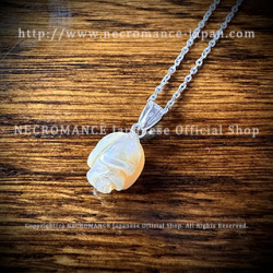 【ネクロマンス NECROMANCE】 ローズ パール ネックレス ＜イエロー/Yellow/黄色＞ Rose pearl Necklace 真珠 淡水パール 薔薇