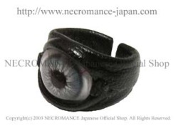 【数量限定 ご予約受付中】【ネクロマンス NECROMANCE】 レザー義眼リング Leather Eye Ring ＜ブルー/Blue/青＞ 目玉 革