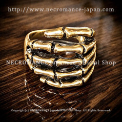 【第二期 新規販売開始セール中】【ネクロマンス NECROMANCE】 ラージボーンハンドリング ＜ブラス/Brass＞ Large Bone Hang Ring 骸骨 Skeleton スケルトン 真鍮 指輪
