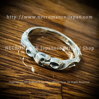 ネクロマンス NECROMANCE【シルバー タイニー スカルリング