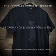 【ネクロマンス NECROMANCE】 ウイングド キャット Ｔシャツ ＜Black & Black仕様＞ Winged Cat T-Shirt 猫 翼