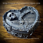 【ネクロマンス NECROMANCE】スカル ＆ ローズ ハートボックス Skull & Rose small heart storage box 骸骨 薔薇 ハート型 小物入れ