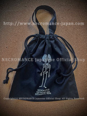 【ネクロマンス NECROMANCE】 ネクロマンス ロゴ ドローストリングバッグ Necromance Drawstring Bag 巾着 骸骨
