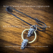 ネクロマンス NECROMANCE【スカルネックレス ピンブローチ ＜Brass