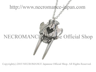 【ネクロマンス NECROMANCE】 サーベルタイガーフェイススカルネックレス Sabertooth Face Skull Necklace 骸骨 スミロドン 牙
