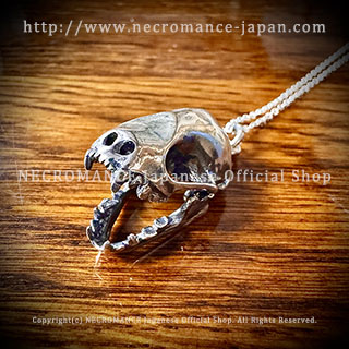 【ネクロマンス NECROMANCE】 シルバーバットスカルネックレス Silver Bat Skull Necklace 蝙蝠 コウモリ 頭蓋骨