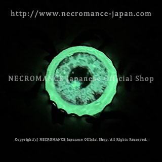 【ネクロマンス NECROMANCE】 グロー義眼ネックレス Glow Eye Necklace ＜レッド/Red/赤＞ 目玉 蓄光