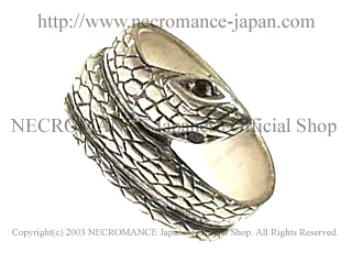 【ネクロマンス NECROMANCE】 ガーネットアイスネークリング Garnet Eye Snake Ring 紅瑠石 シルバー 蛇 ヘビ 指輪