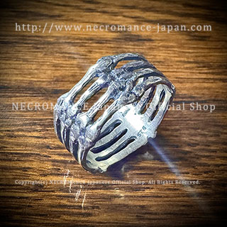 【ネクロマンス NECROMANCE】 ４ボーンリング Silver Four Bone Ring 骸骨 指輪