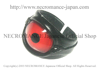 【数量限定 ご予約受付中】【ネクロマンス NECROMANCE】 レザー義眼リング Leather Eye Ring ＜ヴァンパイア レッド/Vampire Red/赤＞ 目玉 吸血鬼 革