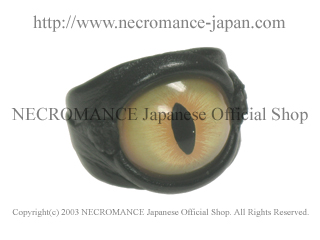 【数量限定 ご予約受付中】【ネクロマンス NECROMANCE】 レザー義眼リング Leather Eye Ring ＜イエローキャット/Yellow Cat/黄色猫目＞ 目玉 革
