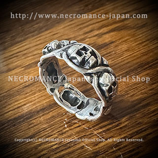 【ネクロマンス NECROMANCE】 シルバースカル&クロスバンドリング Silver Skull And Cross Band Ring 骸骨 指輪
