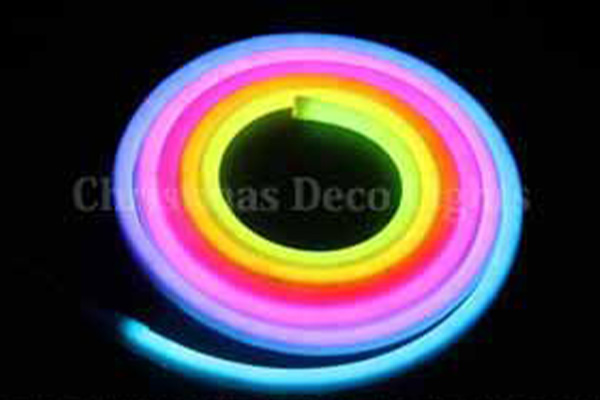 丸型360°SPI対応 LEDネオンフレックス SW18-R1、DC24V、直径18mm、PVCチューブ、長さ5m、RGB 部品別売り