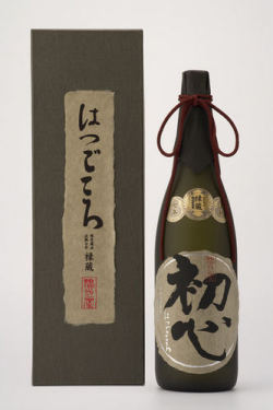 秘伝　山廃仕込純米大吟醸　限定蔵出　初心　禄蔵淡熟七年（福光屋）　1.8L