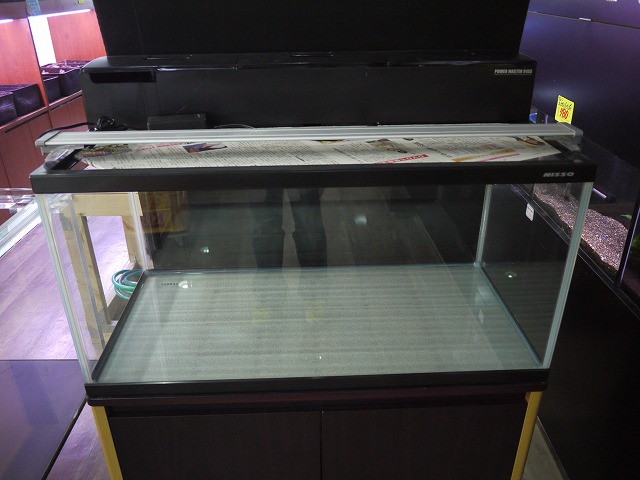 『ＳＯＬＤ　ＯＵＴ』　中古　ガラス水槽　９００×４５０×４５０　セット