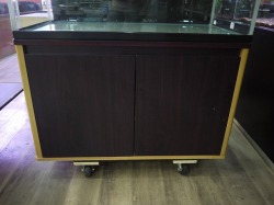 『ＳＯＬＤ　ＯＵＴ』　中古　９００×４５０用　キャビネット　