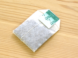 ギムネマ茶を用意します。