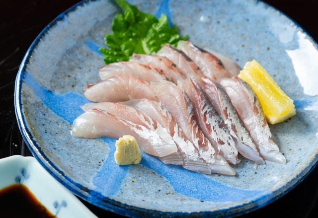 気仙沼産アジの刺身