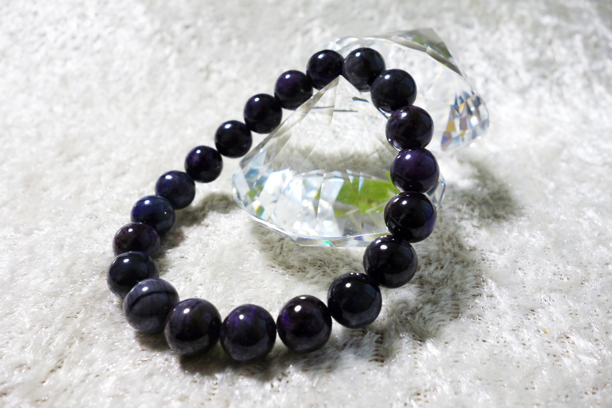 圧倒的なヒーリング 一点もの  スギライト  10mmブレスレット