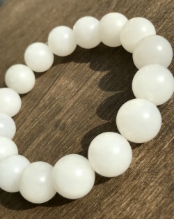 スノークォーツ　12mm　ブレスレット