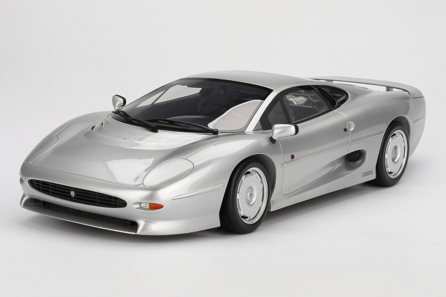 TSM MODEL 1/12 ジャガー XJ220 シルバー