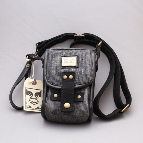 【0162】OBEY/HANDS OFF CAMERA CASE/ポーチ