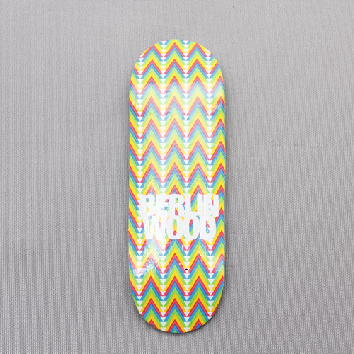 【BR091】BerlinWood/Wide BW Neon Triangle/シングルデッキ