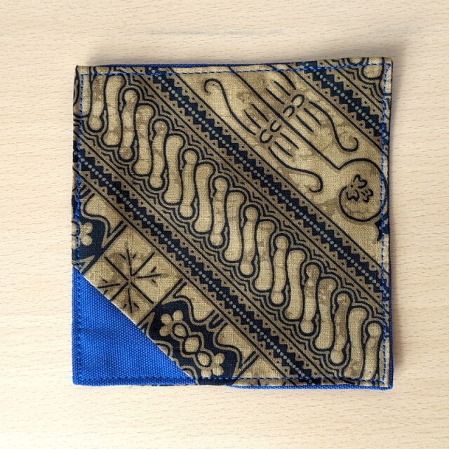 バティックのコースター(ウダンリリス)