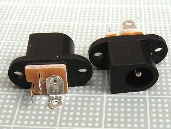 【DCパワージャック】２．１mm：加工用ネジ穴