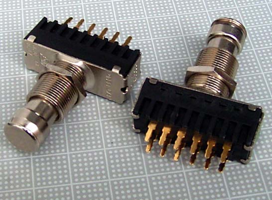 【フットスイッチ】Made in ITALY/12PIN　FOOT　SWITCH（4DPDT)