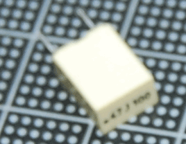 【BOX型フィルム】Kemet：メタライズド・フィルム・コンデンサ　0.47μ/100V　【１０個１セット】