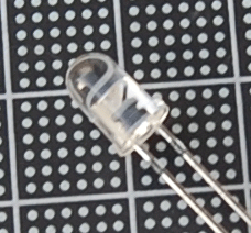 【発光ダイオード】5mm：超高輝度LCD　WATER CLEAR TYPE/赤・黄・青・白・オレンジ