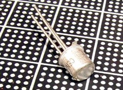 【シリコン】2Ｎ2906A（メタル缶）：Central semiconductor社製