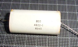 【WAH CAPACITOR】BEC：4μ/400V　