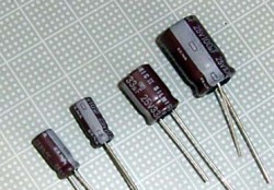 【電解コンデンサ】ELNA RFS　;オーディオ用小形高級品(シルミック2) 33μ～