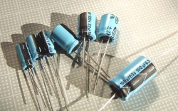【電解コンデンサ】XICON　電解コンデンサー