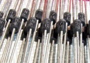 【シリコン】Visｈay　1N5817：Schottky Diodes & Rectifiers