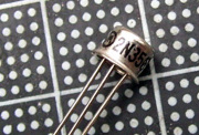【シリコン】2Ｎ3565（メタル缶）：MOTROLA社製