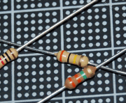 【カーボン】汎用カーボン抵抗　1/4W　【470ｋ～】