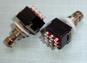 【フットスイッチ】N.B/9PIN　FOOT　SWITCH（3PDT)　黒　【10個セット】