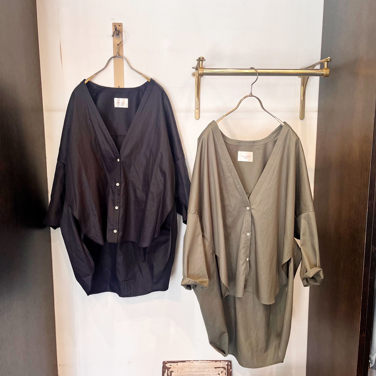 【Unpeu Femmeオリジナル】ゴールドペインティングボタンミリタリー調シャツジャケット