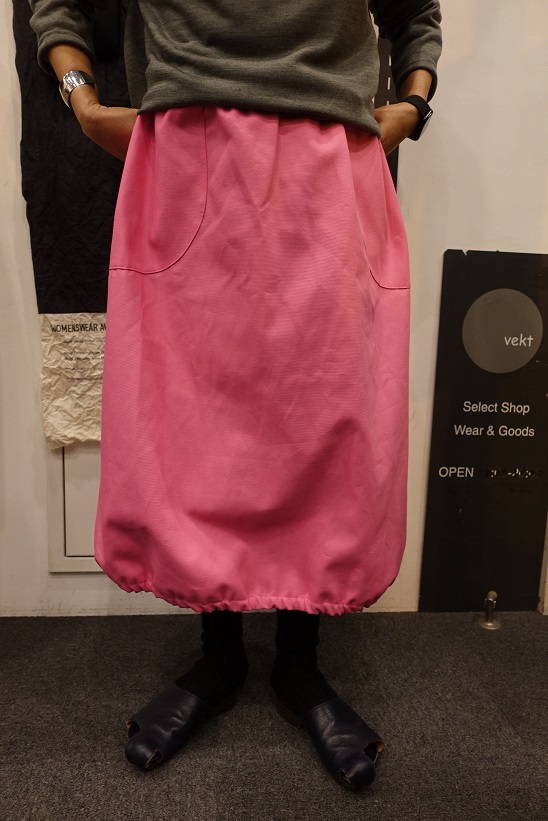 vekt：バルーンビックポケットスカート