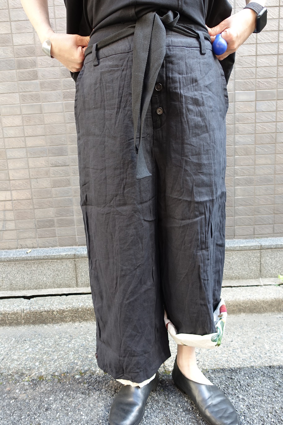 ALEKSANDRA MANAMIS：パンツ