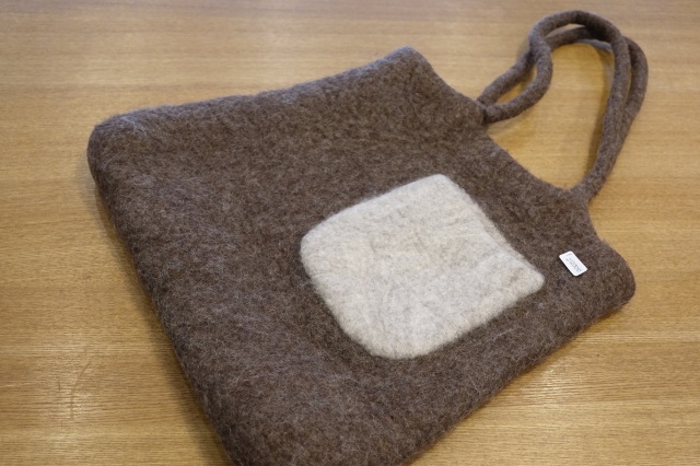 HUT UP:ブラウンバック