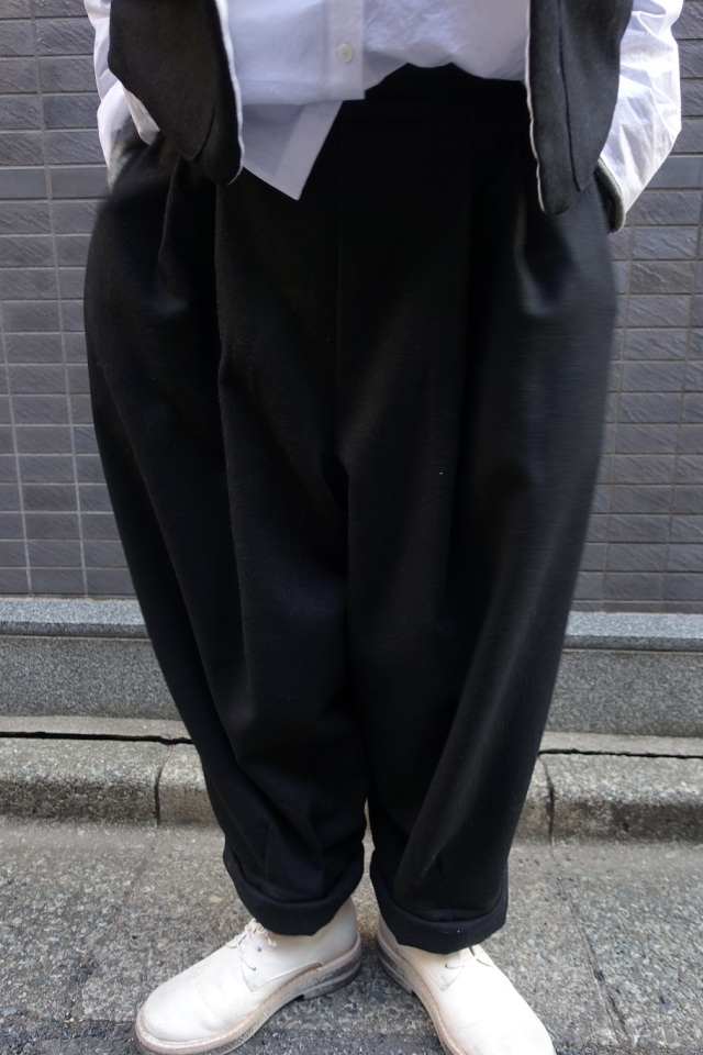 vekt：ウールコンバルーンパンツ