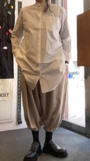 vekt：カリーヌサテンパンツ