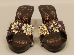 ベトナム　ウッドサンダル