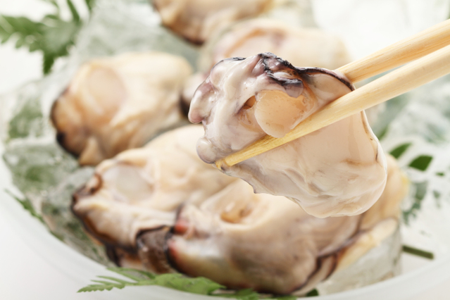 産直　サロマ湖産　昔のくそがきがくそ美味い牡蠣を育て選んだ！！くそがき　剥き牡蠣（生食用）500ｇ×2袋