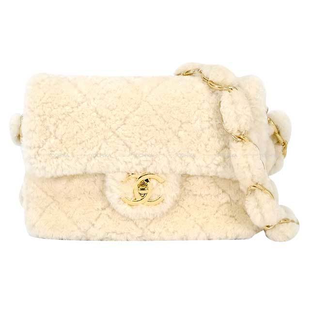 【淡色で魅せる洗練design♡】CHANEL チェーンバッグ CHANEL ミニマトラッセターンロックチェーンショルダーバッグ | Hedy